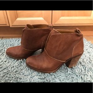 Lucky Brand Ehllen Booties